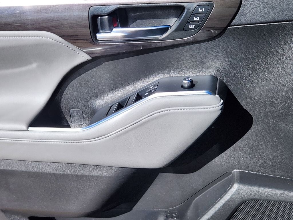 2022 Toyota Highlander Limited