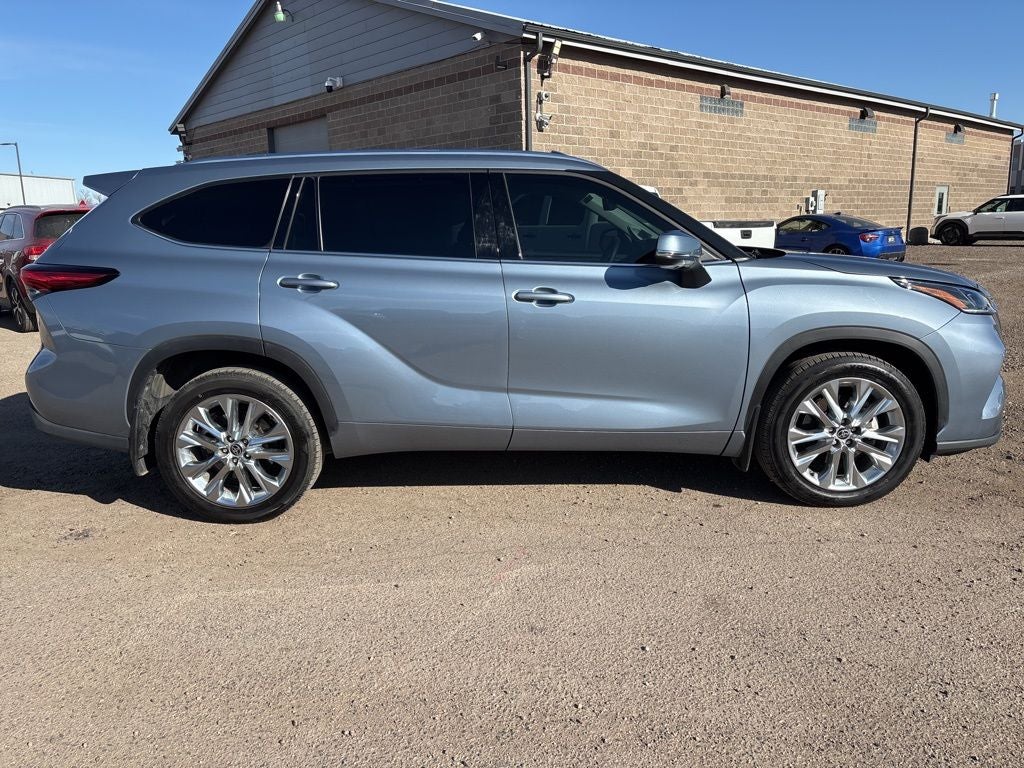 2022 Toyota Highlander Limited