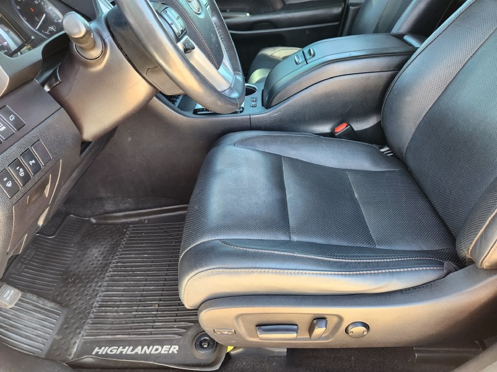 2018 Toyota Highlander Limited Platinum