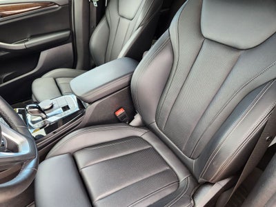 2024 BMW X4 xDrive30i