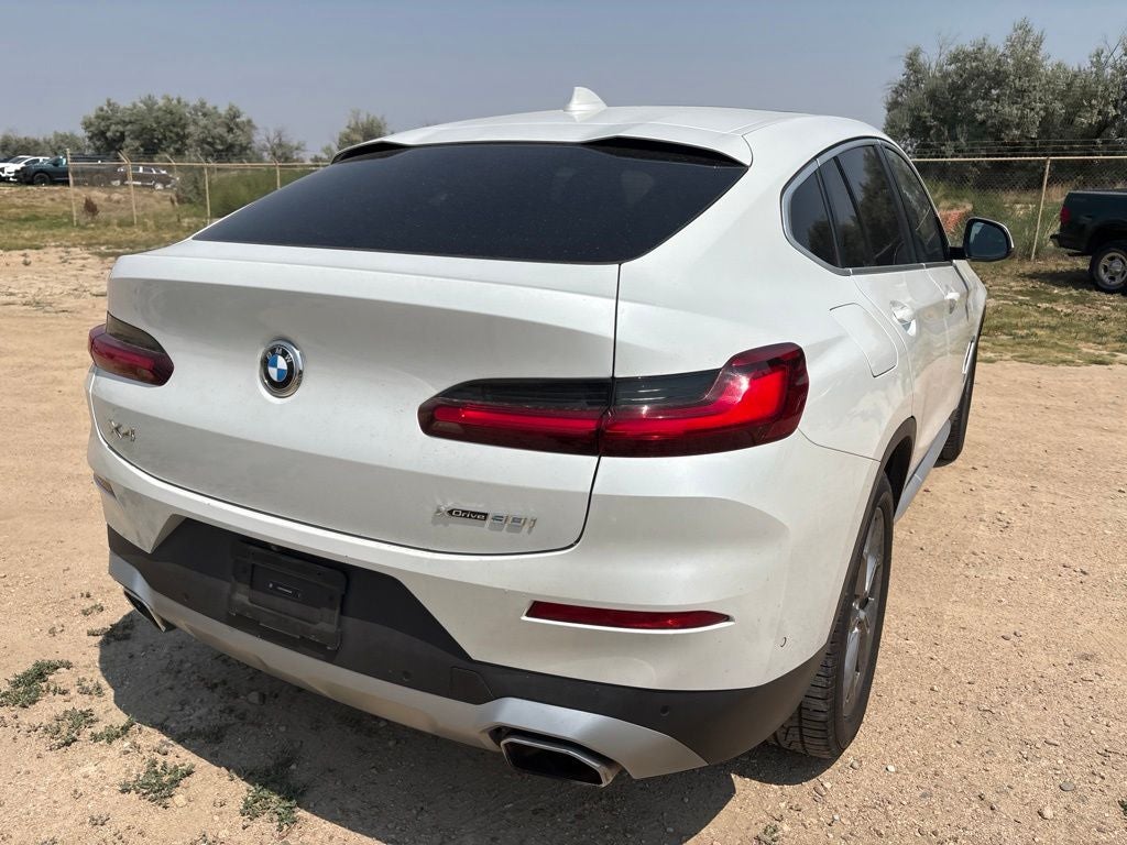 2024 BMW X4 xDrive30i