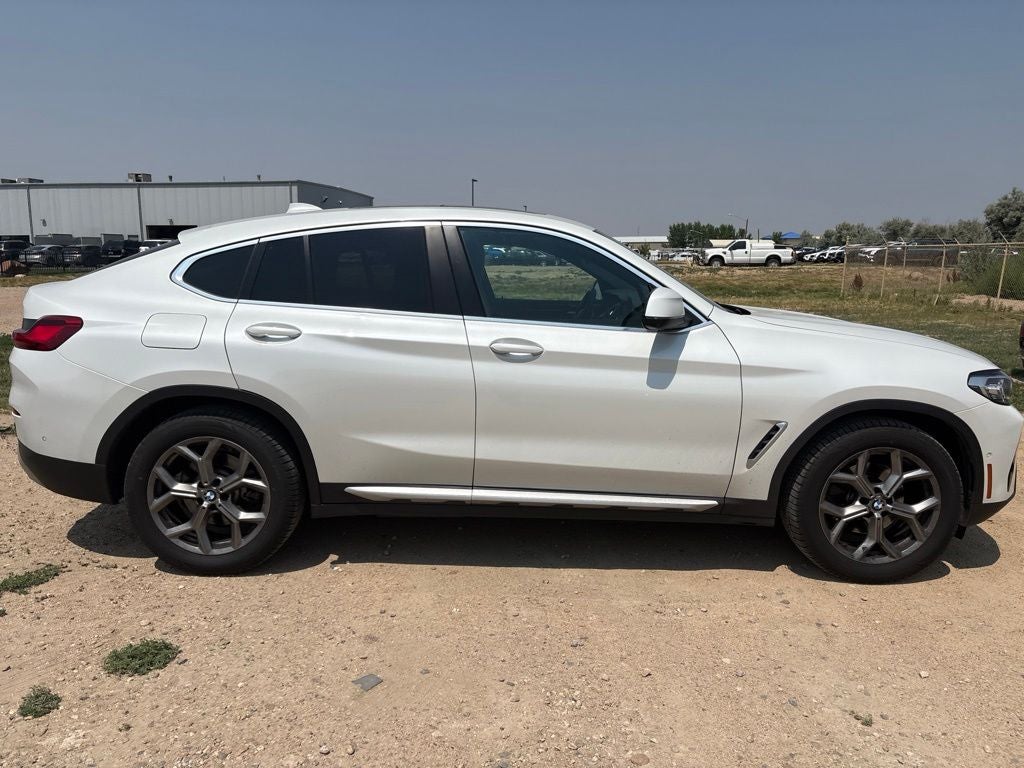 2024 BMW X4 xDrive30i