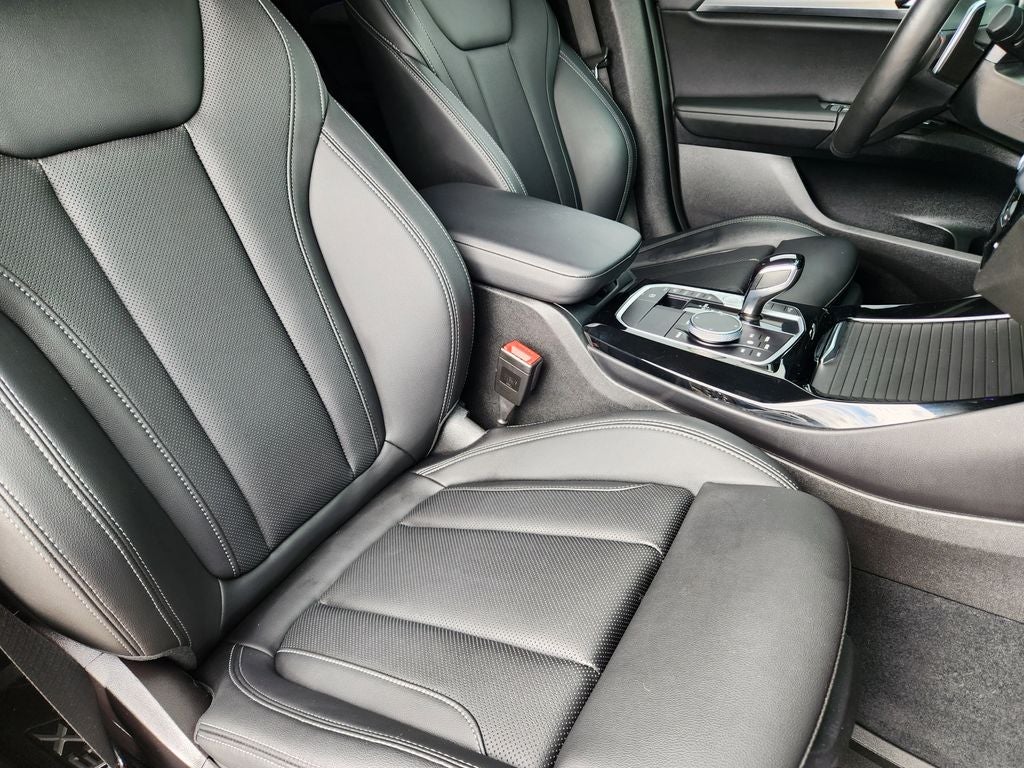 2022 BMW X3 M40i
