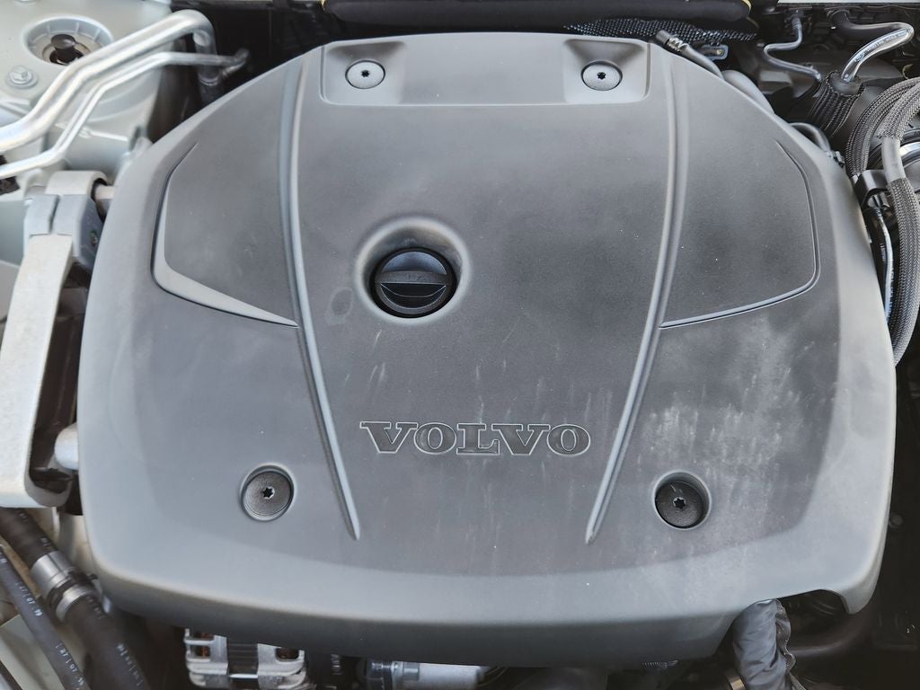 2020 Volvo S60 T6 Momentum