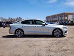 2020 Volvo S60 T6 Momentum