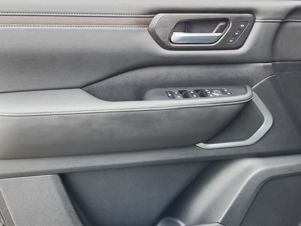 2025 Nissan Armada Platinum