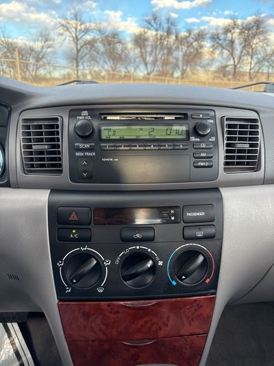 2003 Toyota Corolla LE