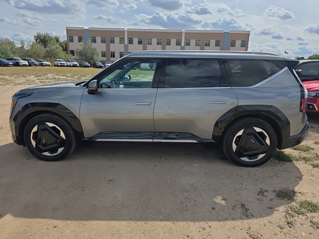2024 Kia EV9 Land