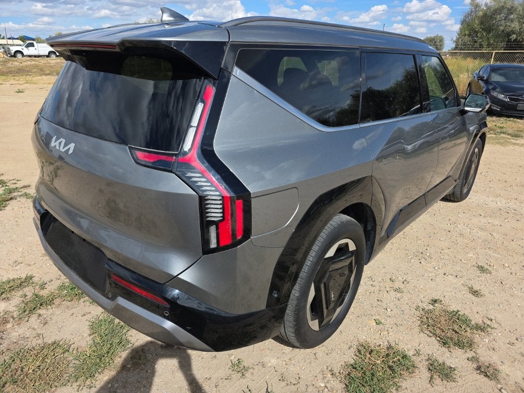 2024 Kia EV9 Land