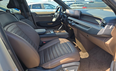 2024 Kia EV9 Land