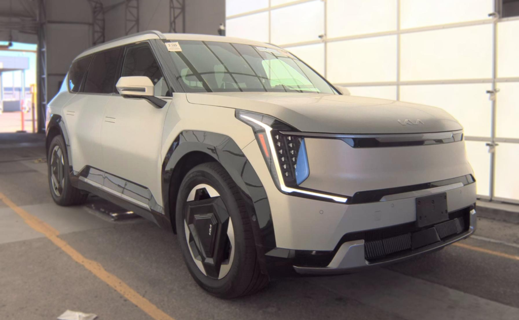 2024 Kia EV9 Land