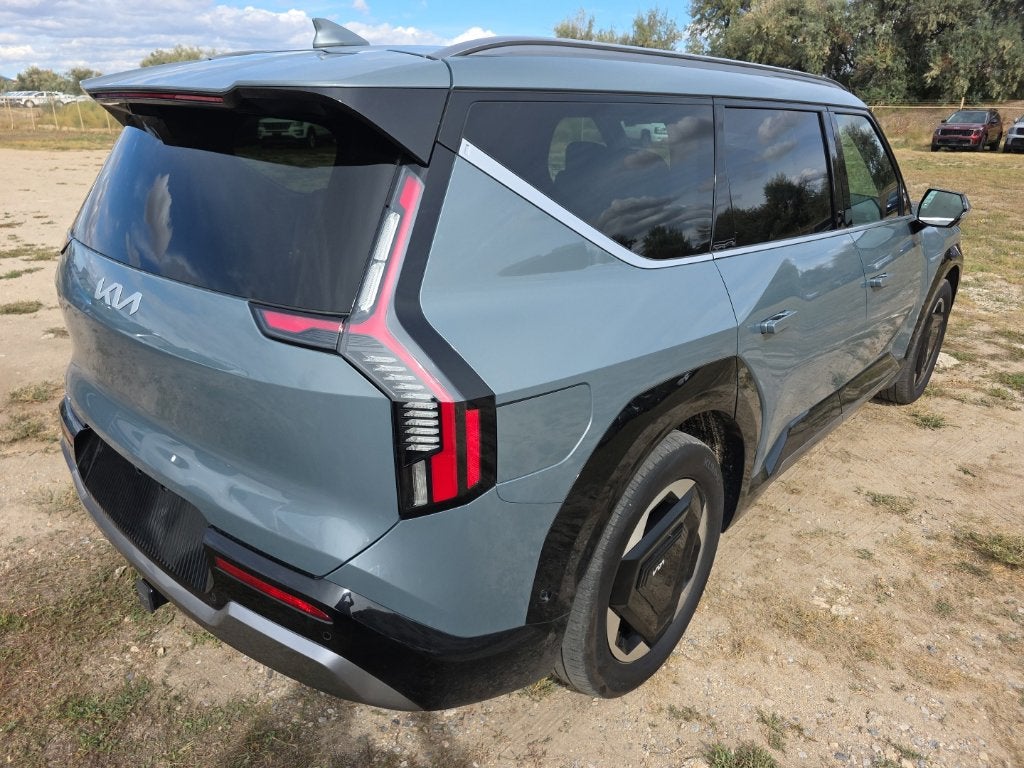 2024 Kia EV9 Land