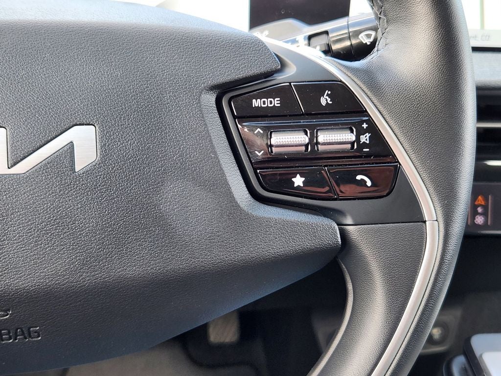 2024 Kia EV6 Light