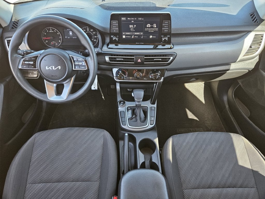 2023 Kia Seltos LX