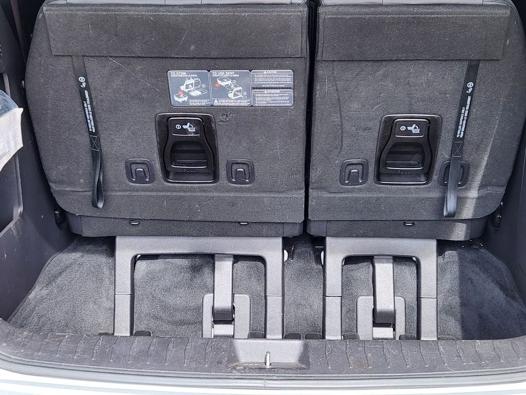 2023 Kia Carnival LX Seat Package