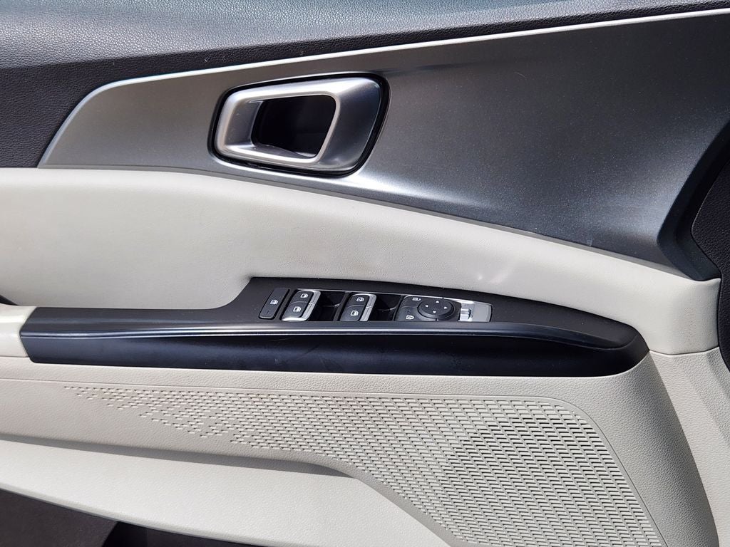 2023 Kia Carnival LX Seat Package