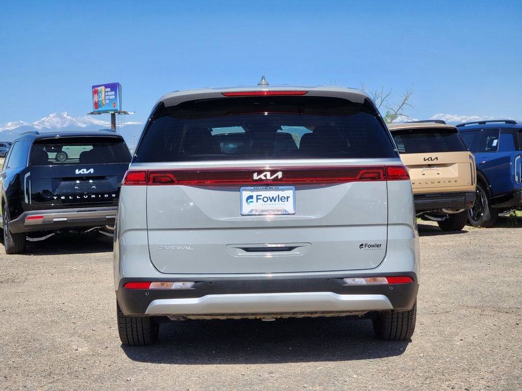 2024 Kia Carnival EX