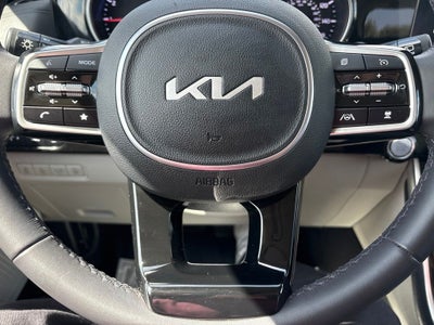 2024 Kia Carnival EX