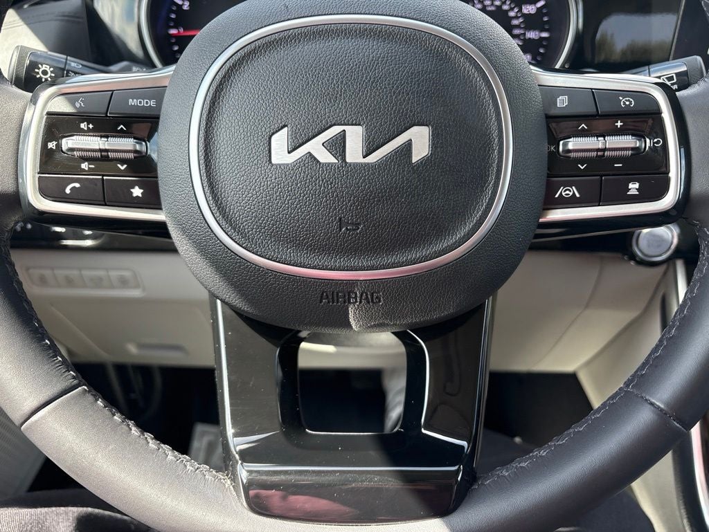 2024 Kia Carnival EX
