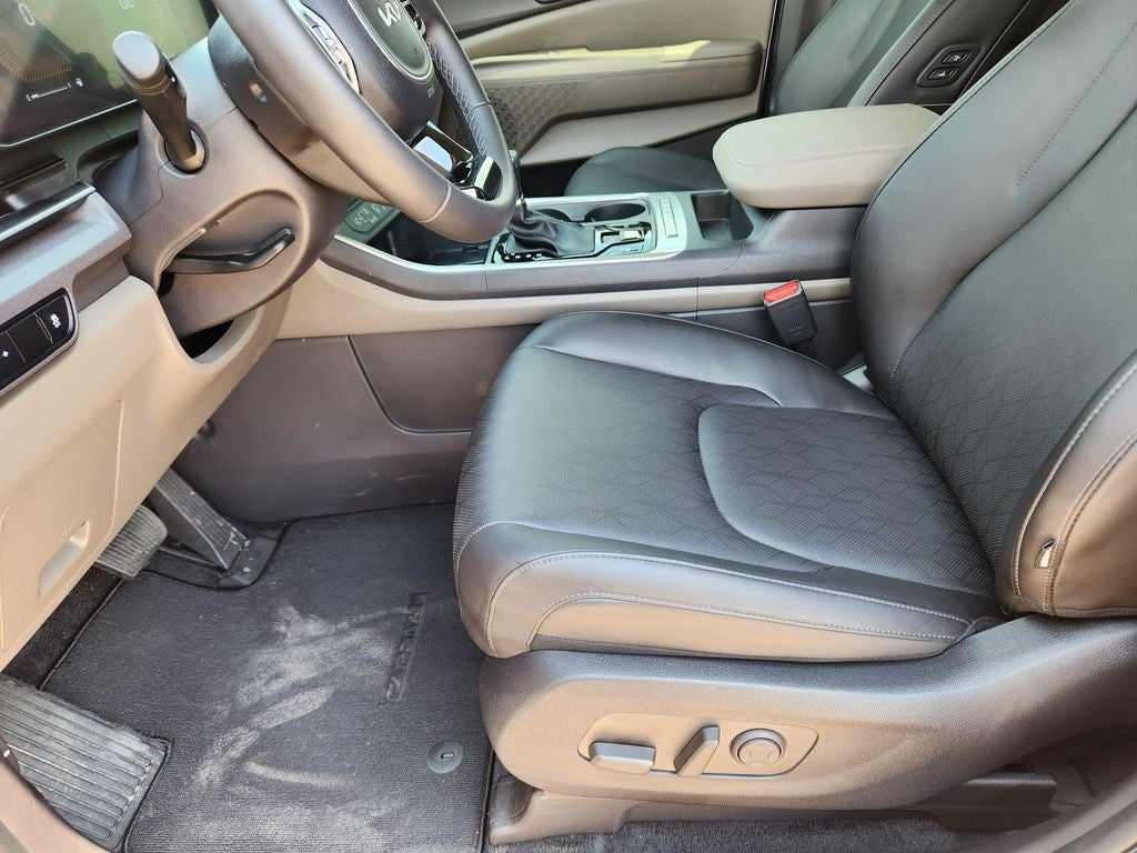 2025 Kia Carnival EX