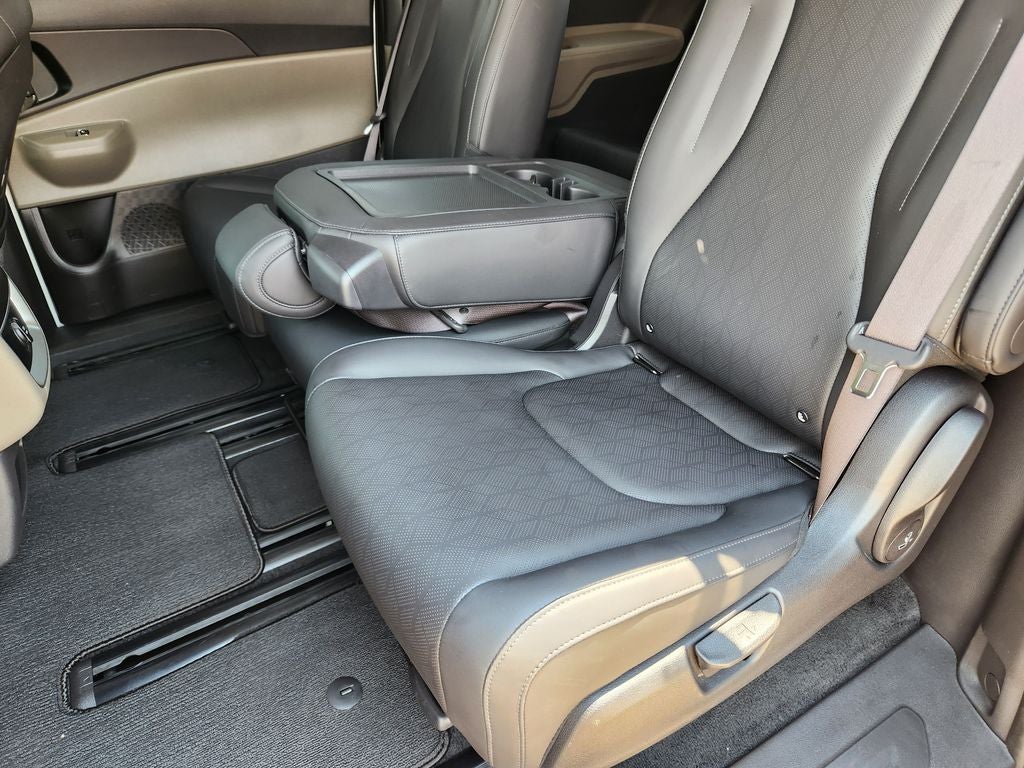 2025 Kia Carnival EX
