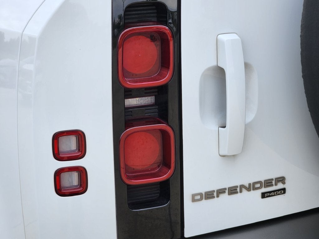 2021 Land Rover Defender 110 X-Dynamic HSE