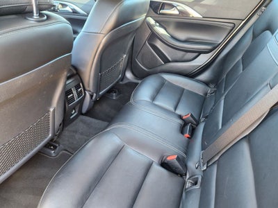 2017 INFINITI QX30 Premium