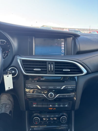 2018 INFINITI QX30 ESSENTIAL