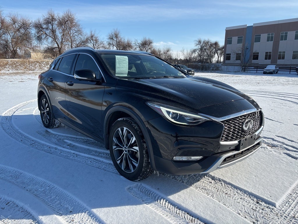 2018 INFINITI QX30 ESSENTIAL