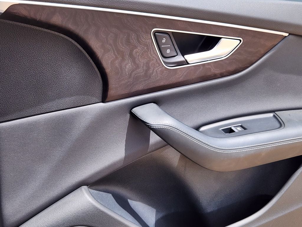 2022 Audi Q8 55 Prestige quattro