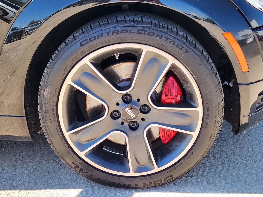 2010 MINI John Cooper Works Base