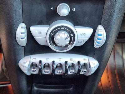 2010 MINI John Cooper Works Base