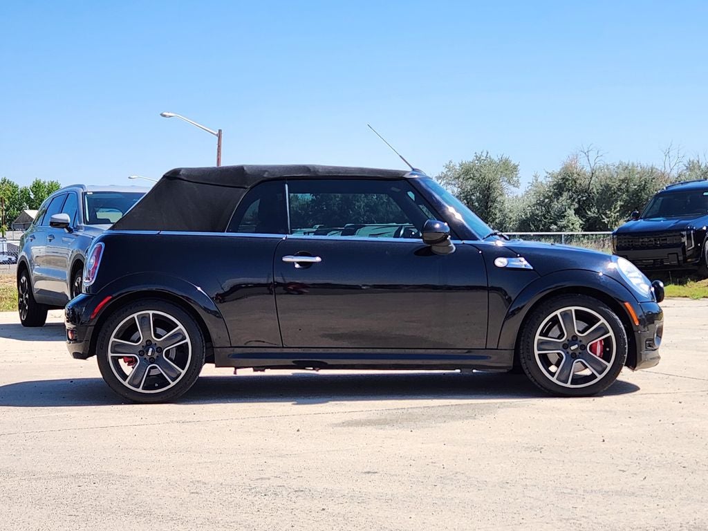 2010 MINI John Cooper Works Base