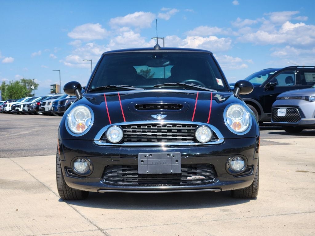 2010 MINI John Cooper Works Base