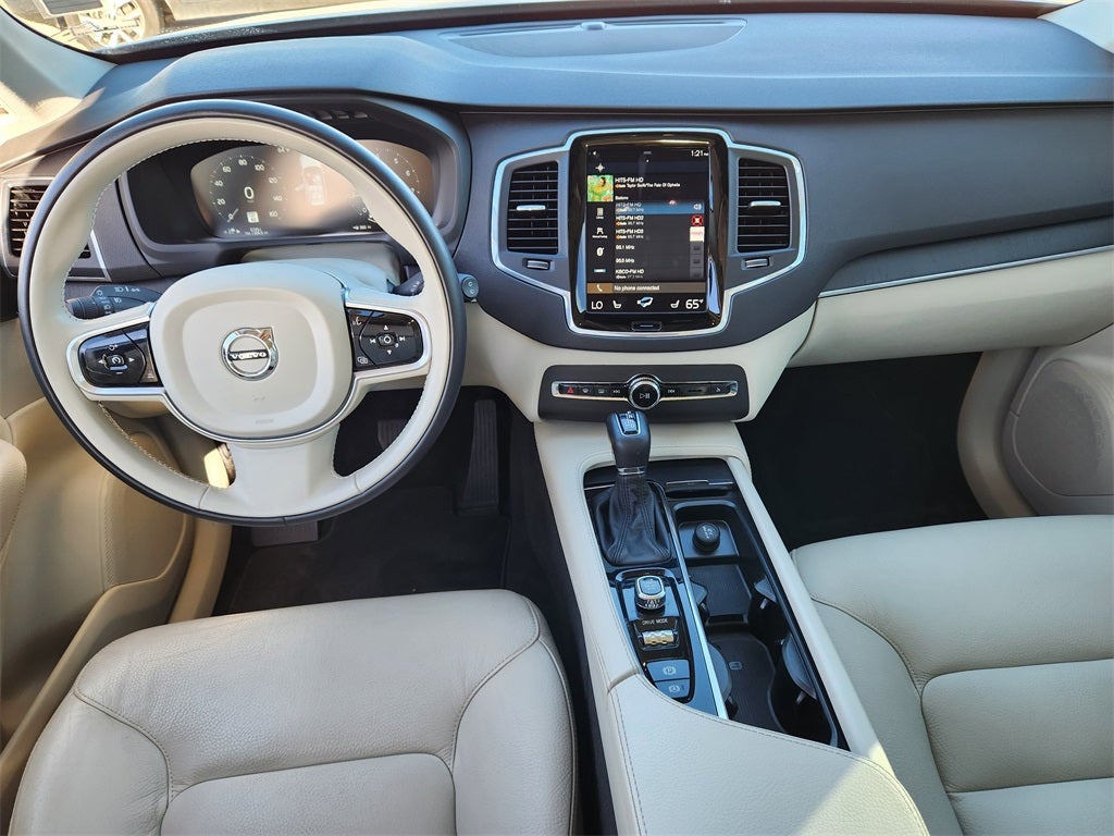 2020 Volvo XC90 T5 Momentum