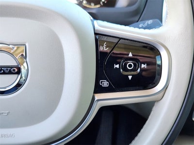 2020 Volvo XC90 T5 Momentum