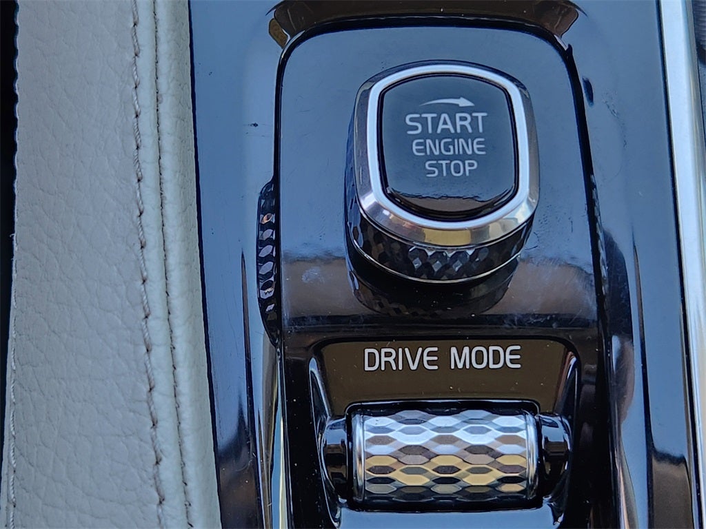 2020 Volvo XC90 T5 Momentum