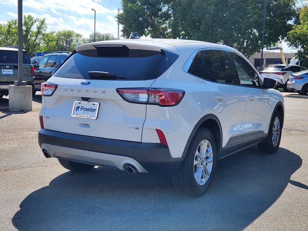 2020 Ford Escape SE