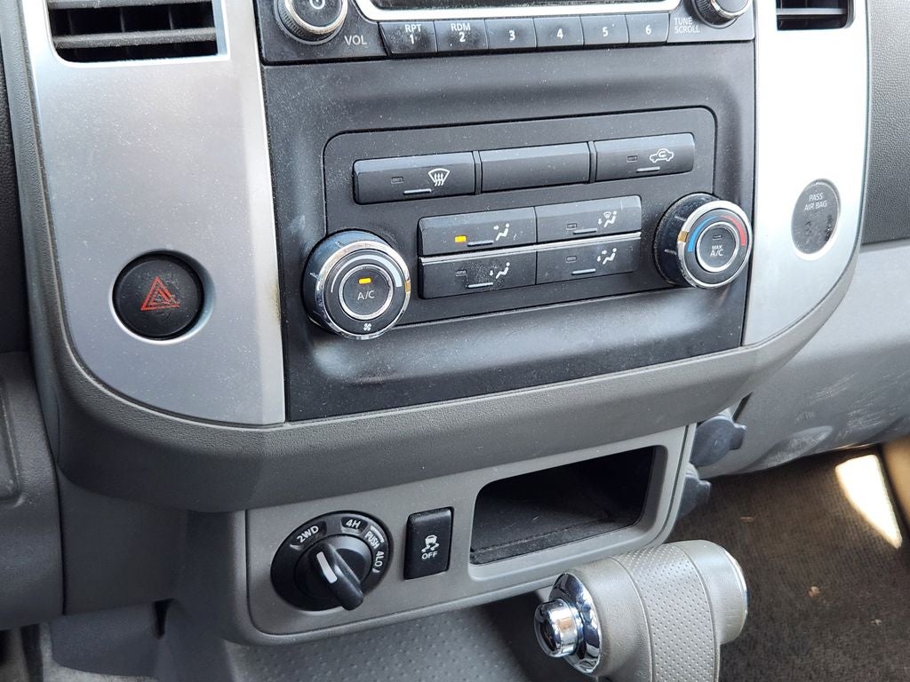 2016 Nissan Frontier SV