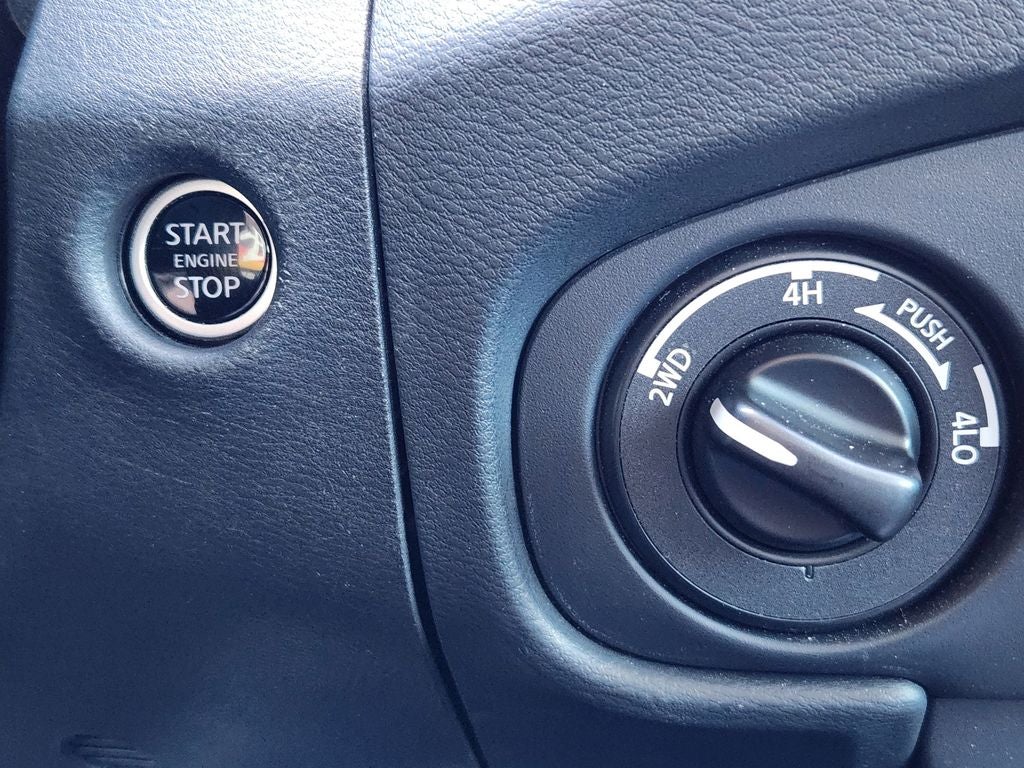 2023 Nissan Frontier SV