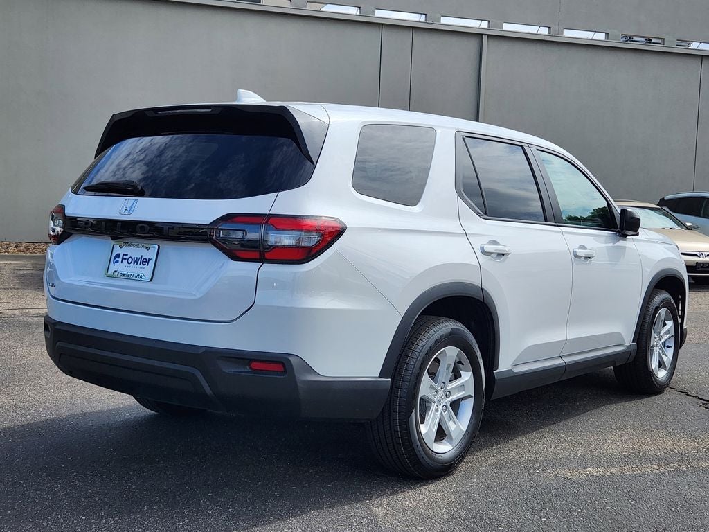 2023 Honda Pilot LX