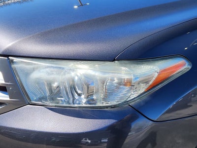 2013 Toyota Highlander SE