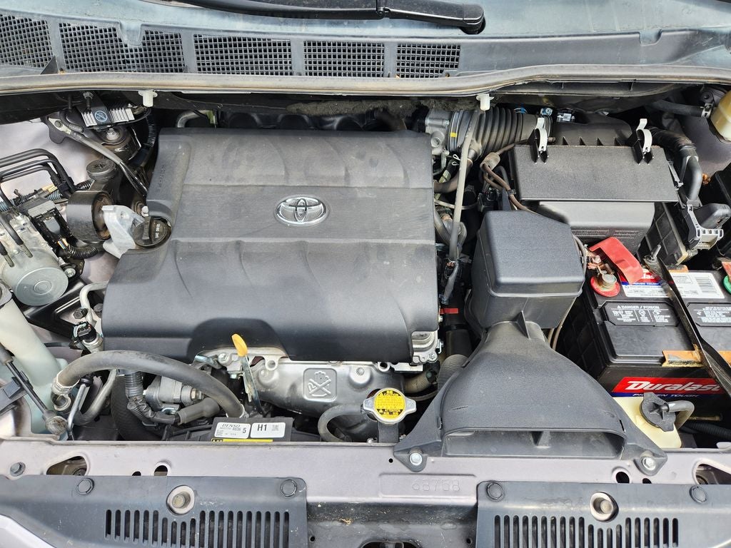 2015 Toyota Sienna XLE 8 Passenger