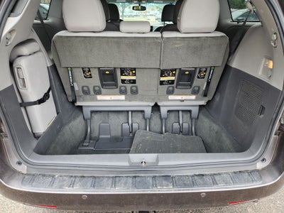2015 Toyota Sienna XLE 8 Passenger