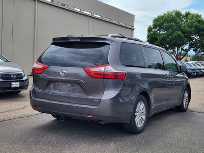 2015 Toyota Sienna XLE 8 Passenger