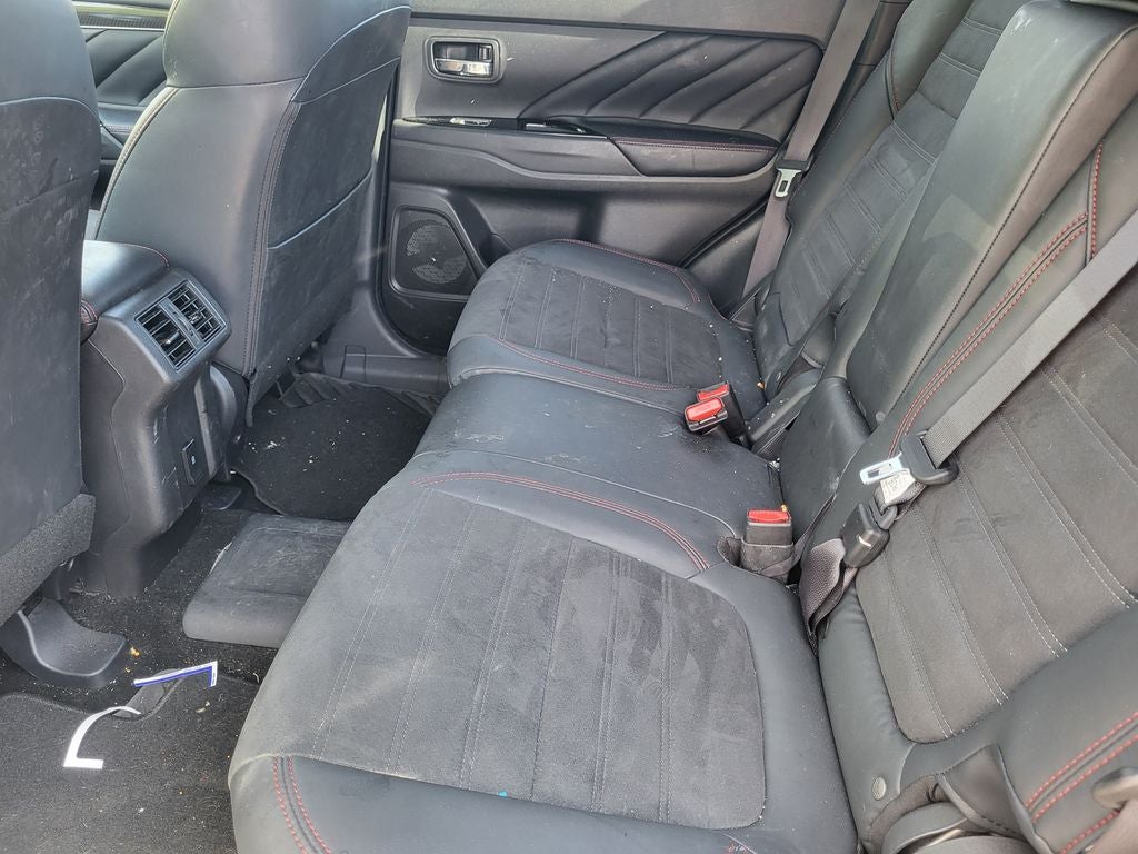 2022 Mitsubishi Outlander PHEV LE