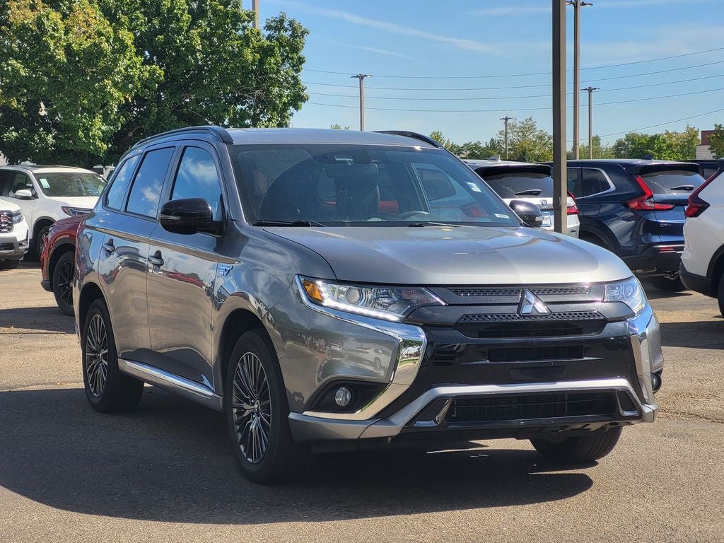 2022 Mitsubishi Outlander PHEV LE