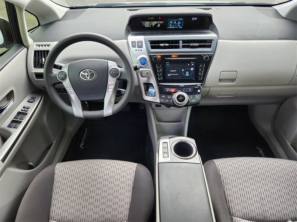 2015 Toyota Prius v Five
