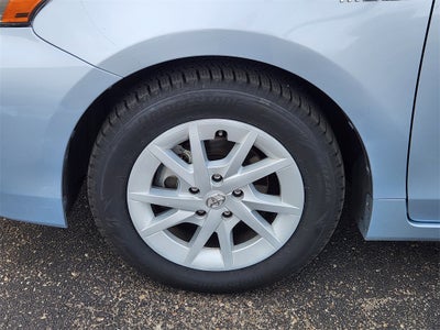 2015 Toyota Prius v Five