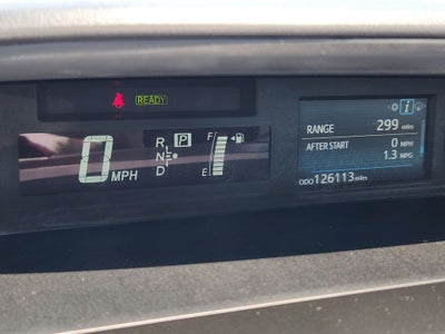 2016 Toyota Prius v Three